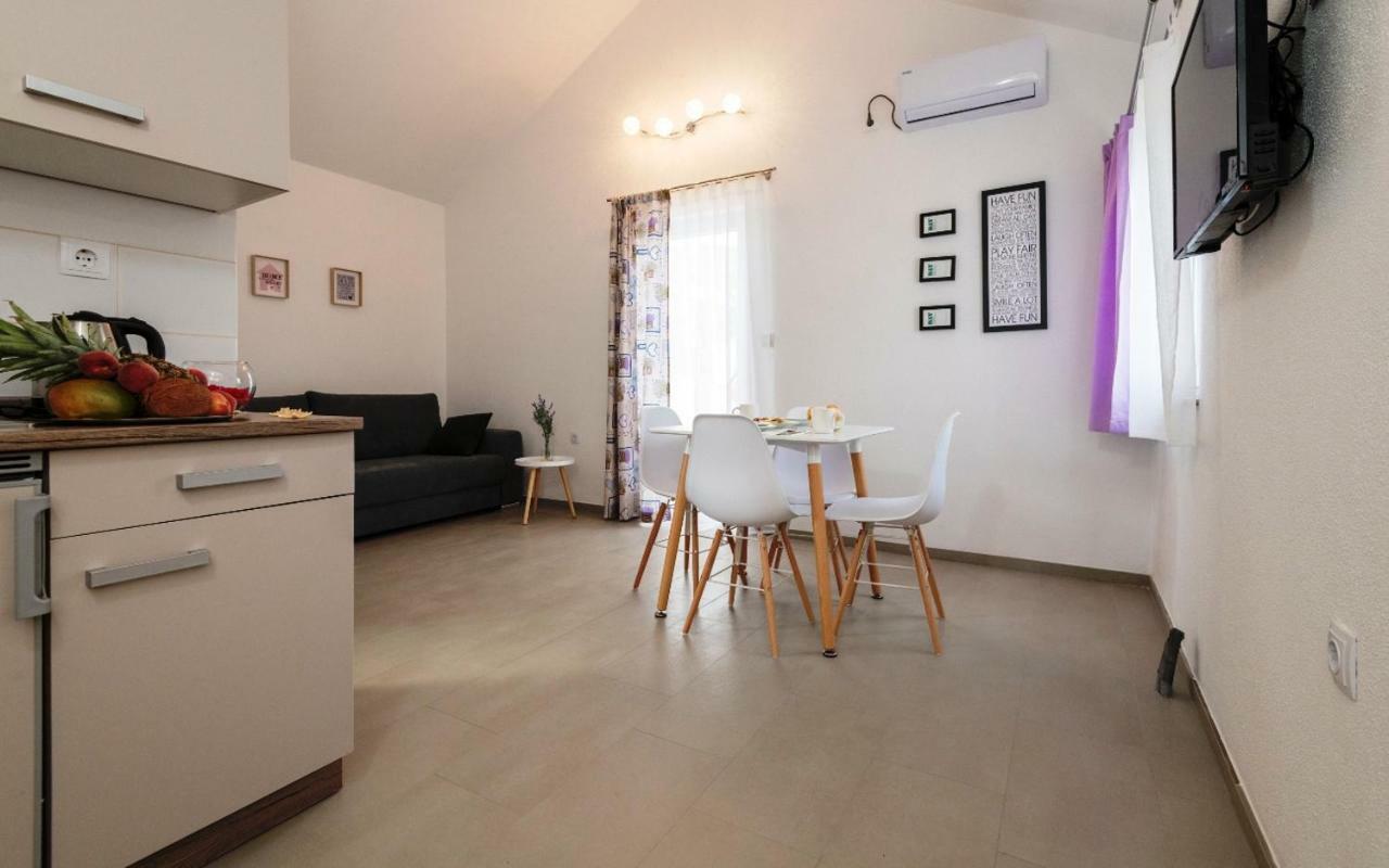 Apartmani Livaja Plano 외부 사진